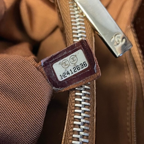 Chanel Grand Shopping Tote Bronze Patent Leather - Picture 10 of 10